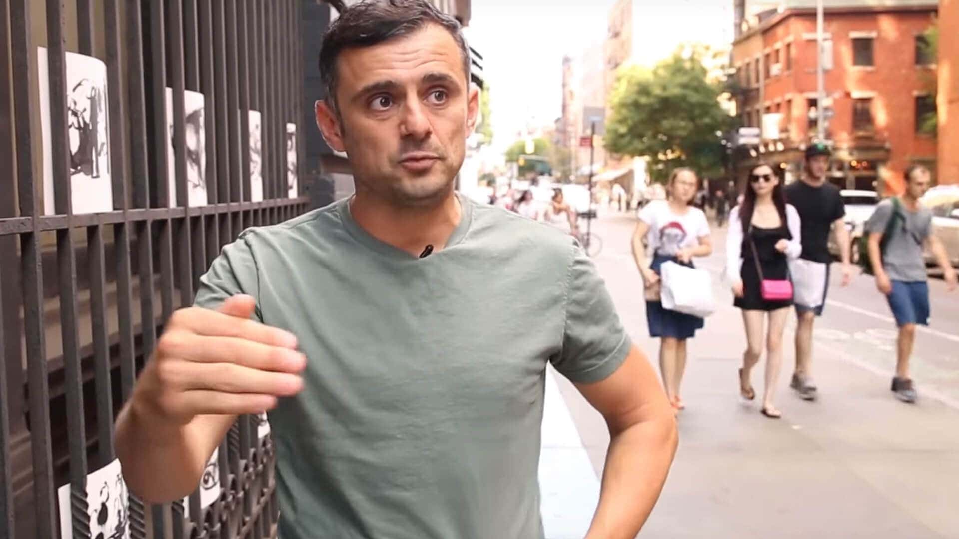 #AskGaryVee Episode 133: What Goal Should Teachers Set For Themselves This Year