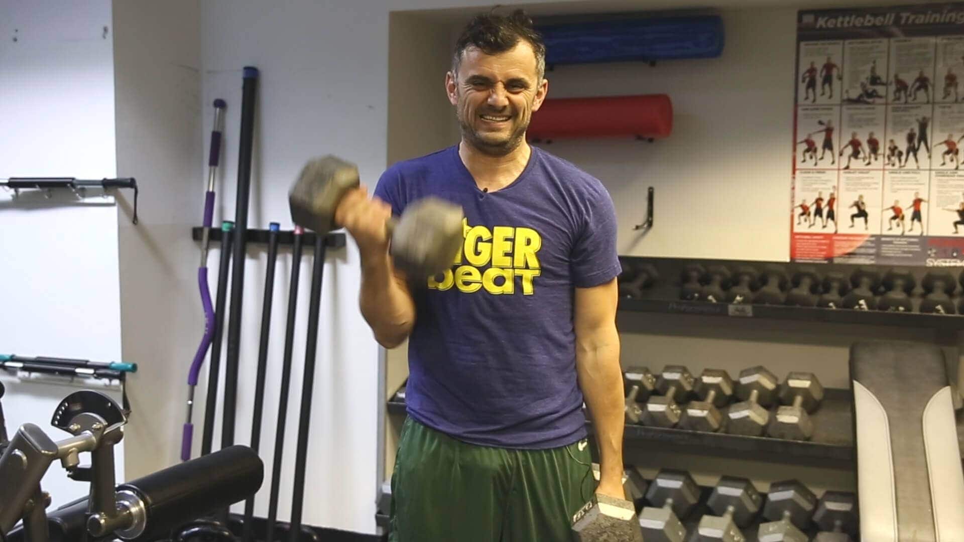 #AskGaryVee Episode 163: Starting a Restaurant, Self-Evaluation, and Mobile Credit Services